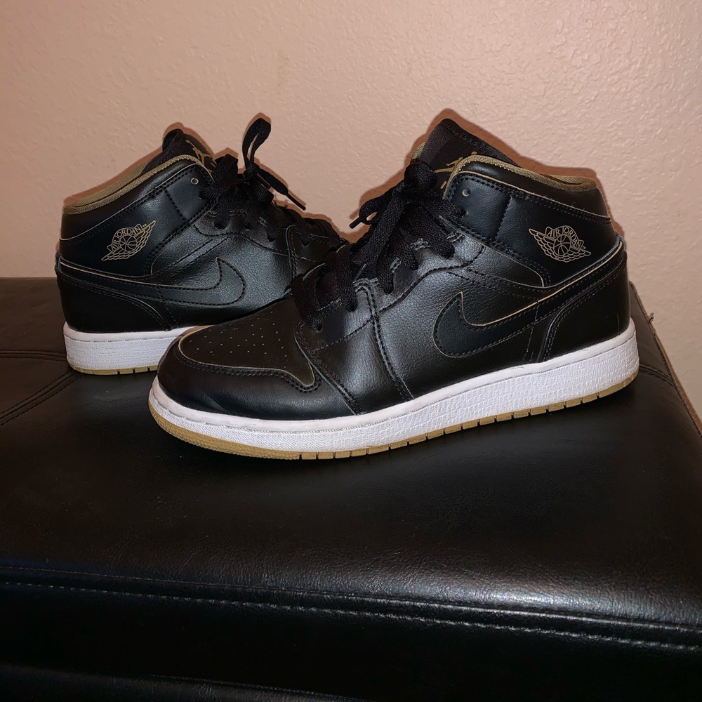 Nike shoes
